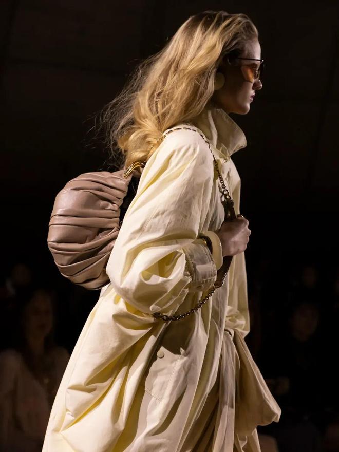 BT8博龍娛樂：春天不能錯過的外套，這樣選能穿10年